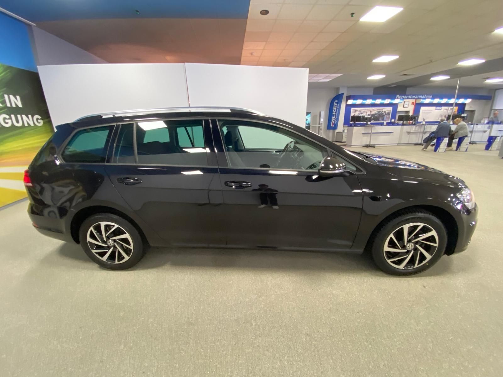 Fahrzeugabbildung Volkswagen Golf Variant VII 1.0 TSI Join+APP+ALLWETTER+NAVI