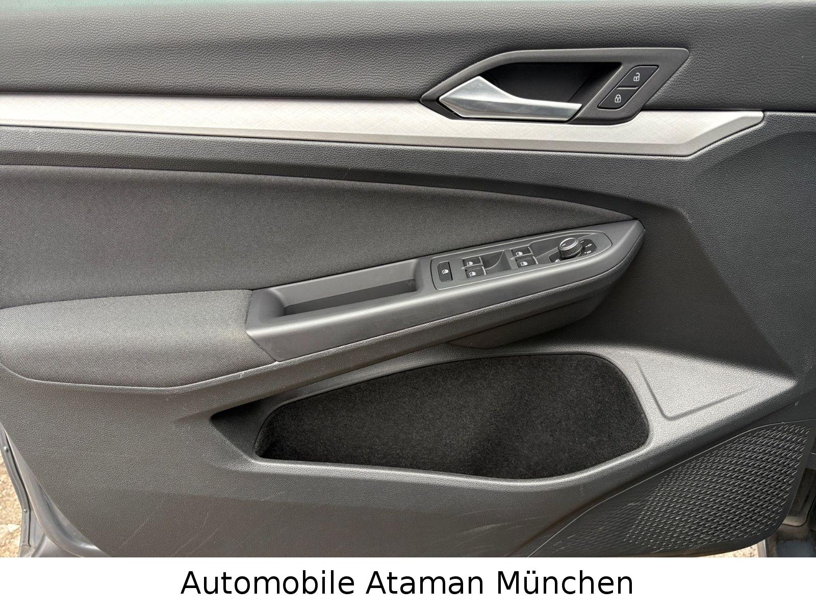 Volkswagen Golf VIII TSI Lim. Life / Navi / LED / Panorama, миниатюра 17
