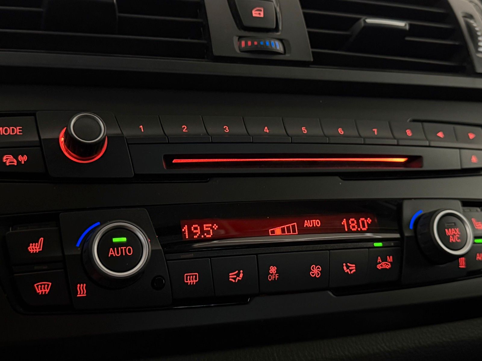 Fahrzeugabbildung BMW 116 d Efficient Dynamics Edition/NAVI/SHZ/KLIMA