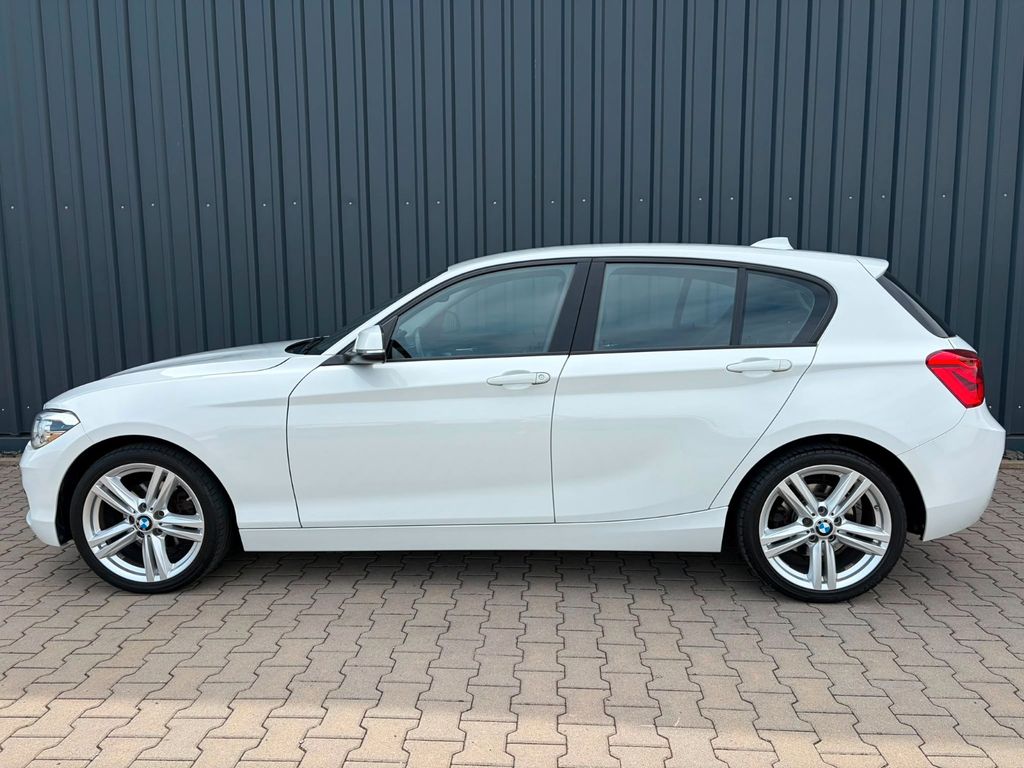 Image of BMW 120