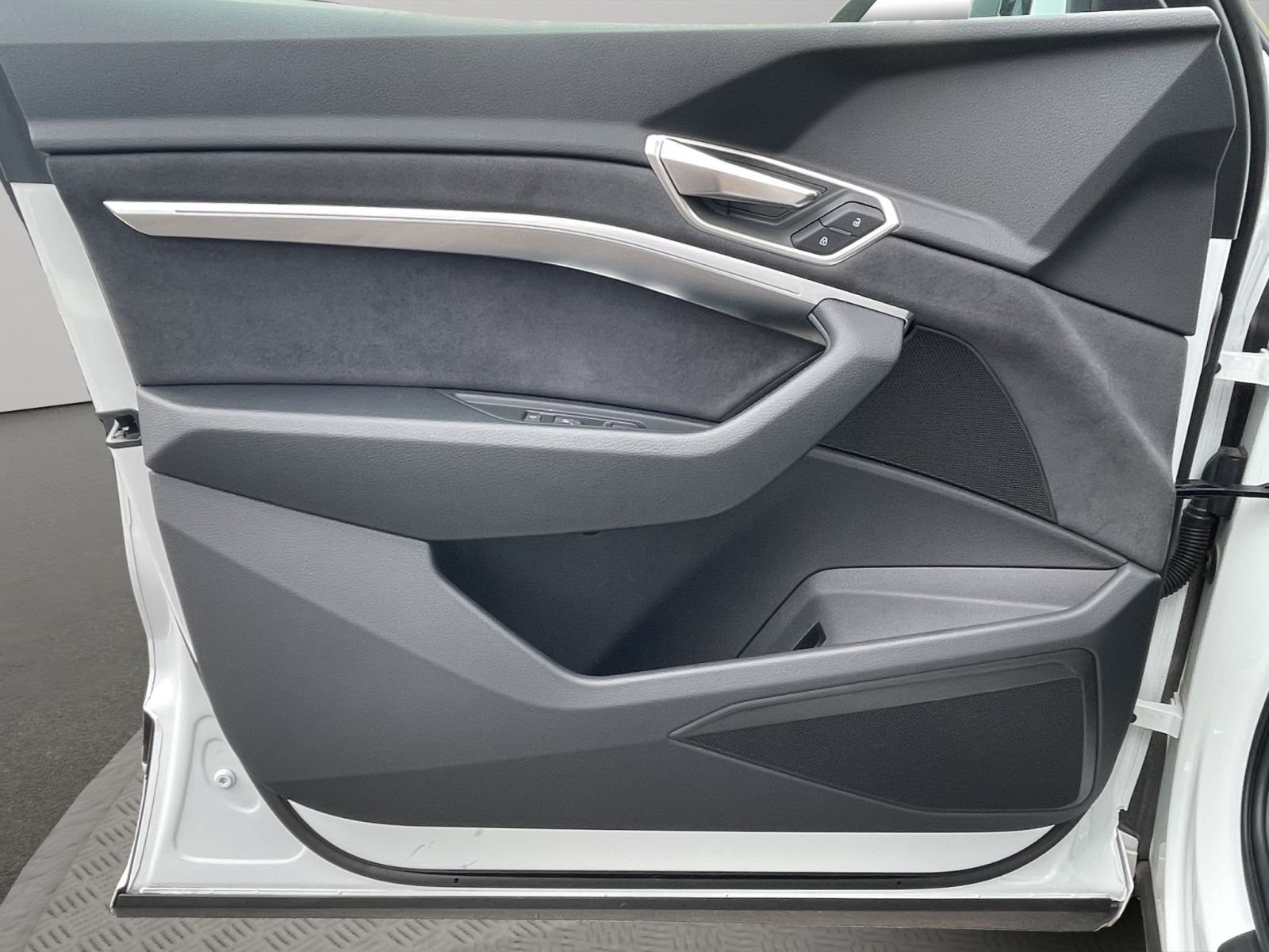 Audi Q8 e-tron - Bild 16