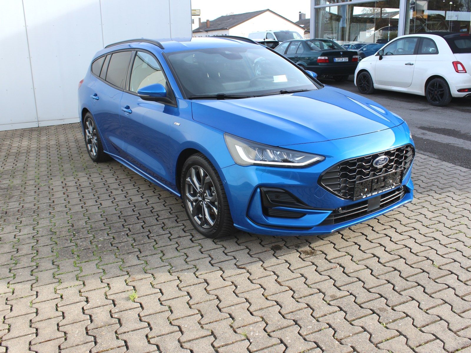 Fahrzeugabbildung Ford Focus ST-Line X 1,0 EcoBoost Mild-Hybrid