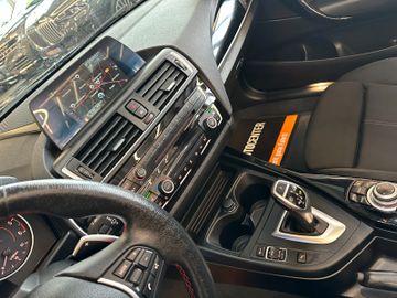 BMW 220 d *Sport Line*BiXenon*NAVI*1.Hand*