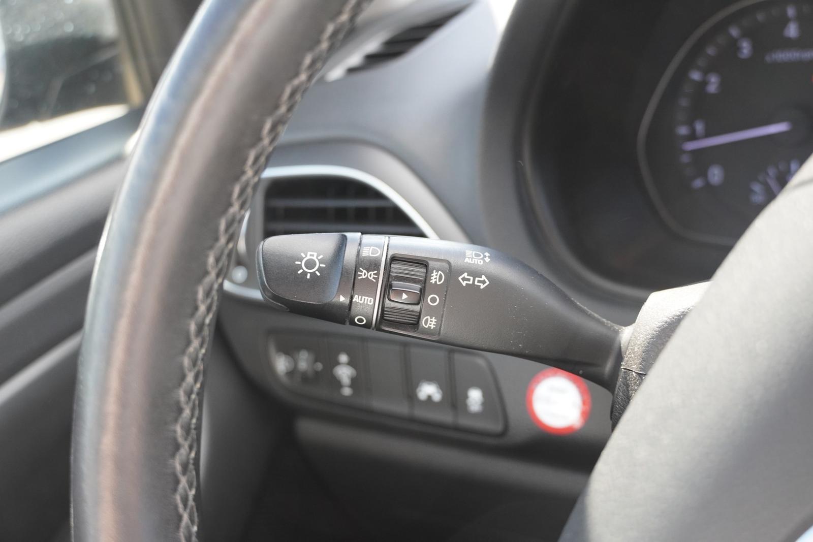 Hyundai i30 1.4 T-GDI Navi Kamera PDC Tempomat Bluetooth