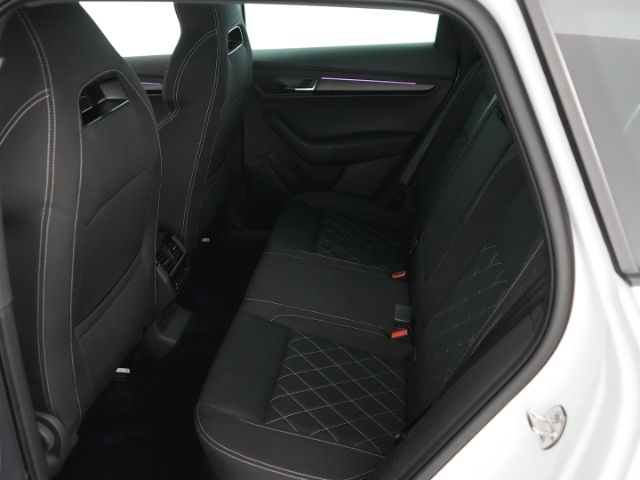 Karoq SPORTLINE TDI DSG 4x4+AHK+NAVI+PANORAMADAC