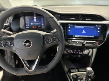 Fotografie 15 des Opel Corsa 1.2 Direct Injection Turbo GS