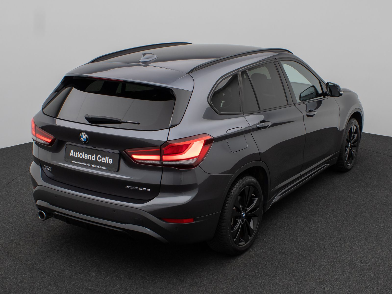 Fahrzeugabbildung BMW X1 xD25e SportLine Kamera HUD DAB Komfort 18Zoll