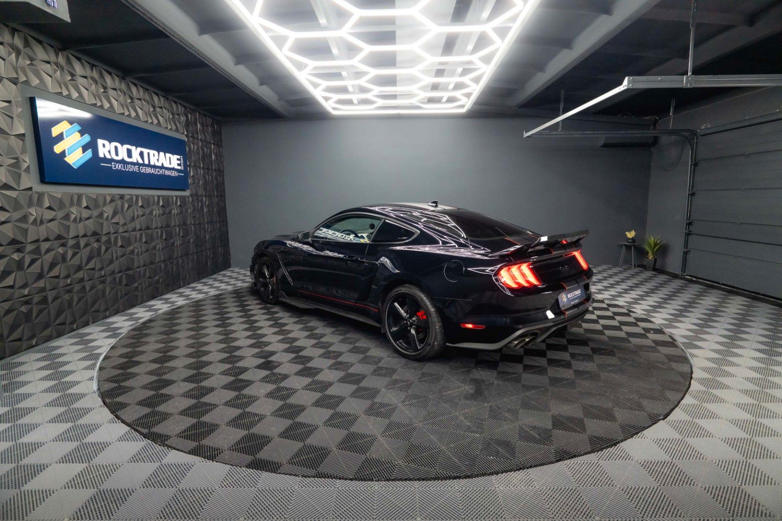 Fahrzeugabbildung Ford Mustang Shelby GT 500 5.0 V8 Performance PREMIUM