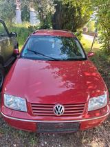 Volkswagen VW Bora 1.6 l - Volkswagen Bora mit Benzin-Antrieb: Kombi, 1.6