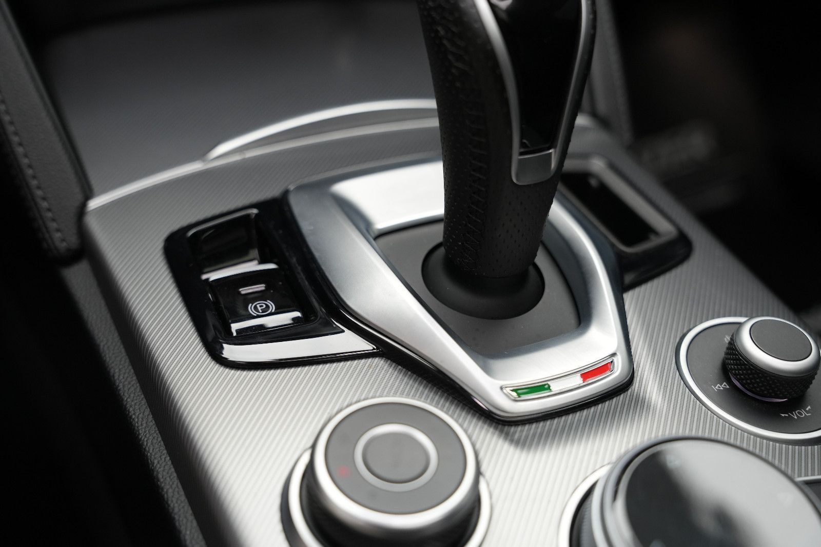 Fahrzeugabbildung Alfa Romeo Stelvio Veloce*Panorama*Harman&Kardon*Memory*Kam