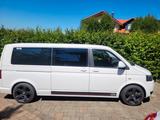 Volkswagen T5 _lang _ Campingumbau - Volkswagen T5: Kleinbus, Camping