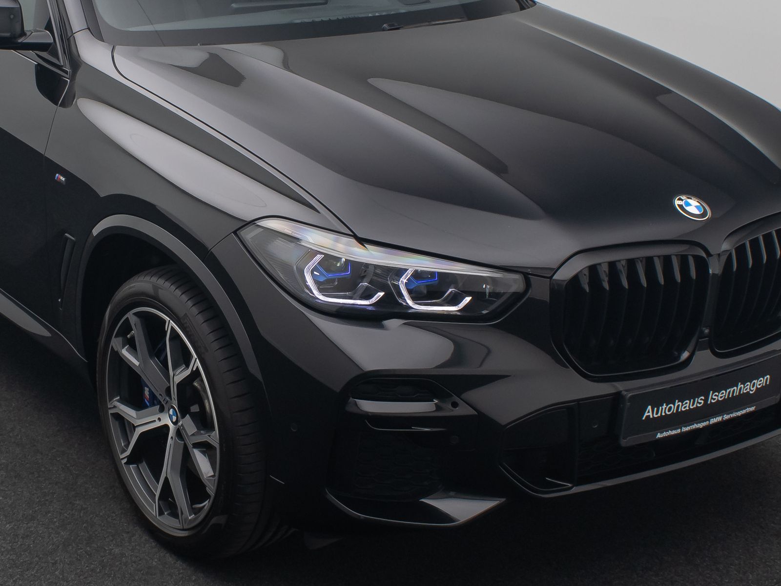 Fahrzeugabbildung BMW X5 xD40d M Sport Panorama DAB Laser 360°HUD 21Zl