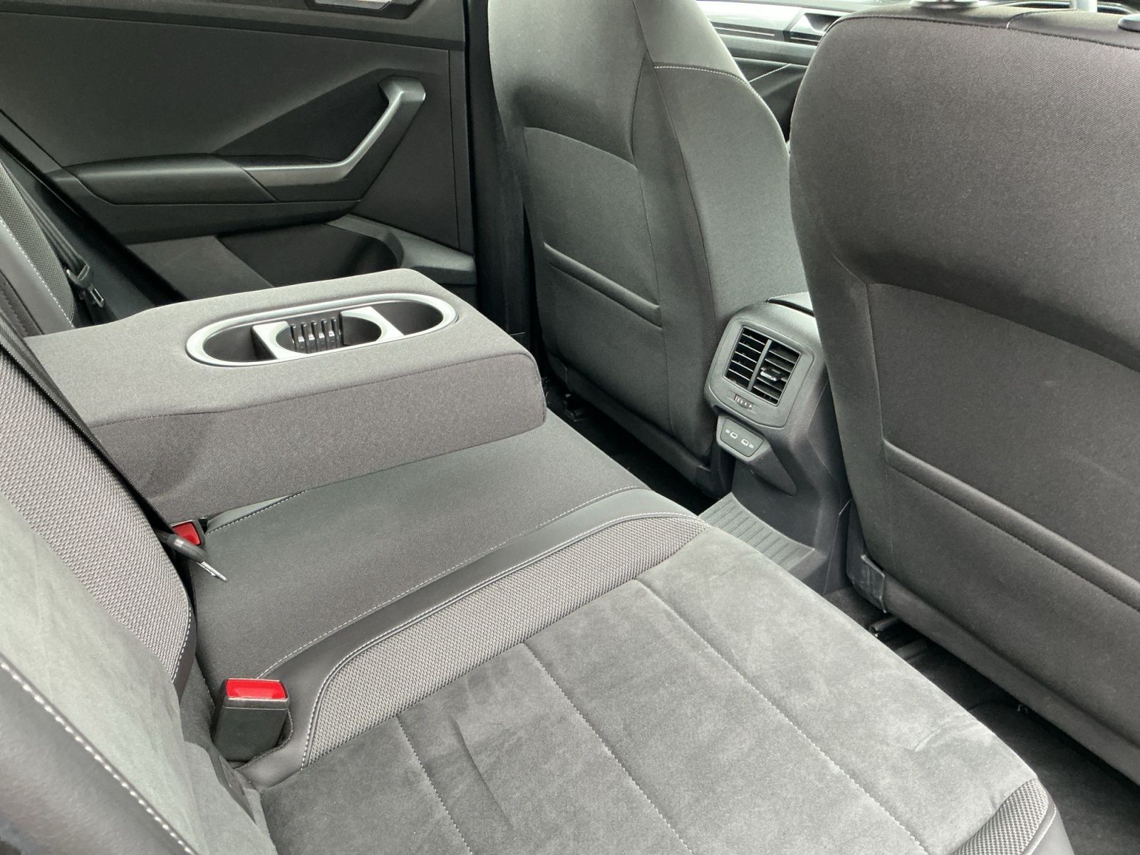 Volkswagen T-Roc - Bild 16