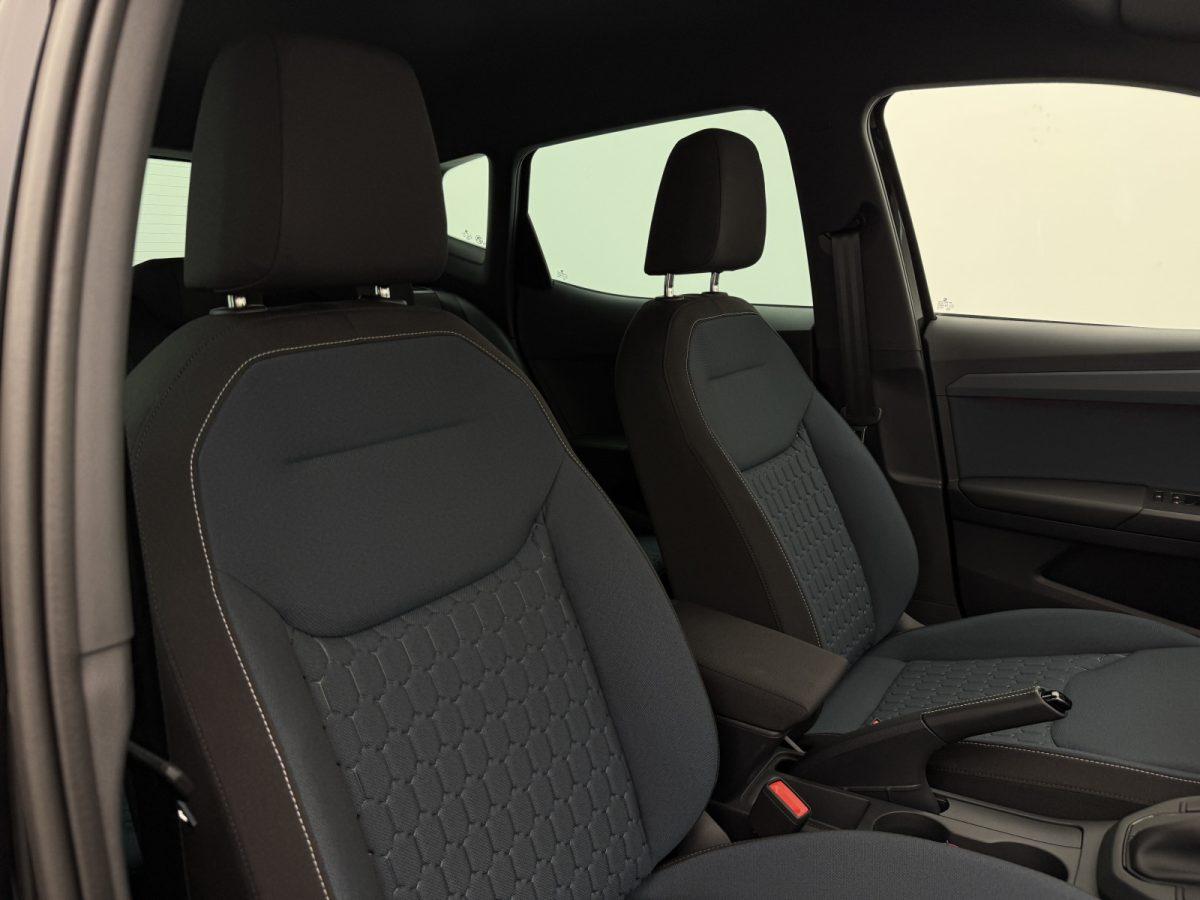 SEAT Arona 1.5 TSI DSG Black Ed.+CAM+NAV+LED+ASSISTS+, миниатюра 29