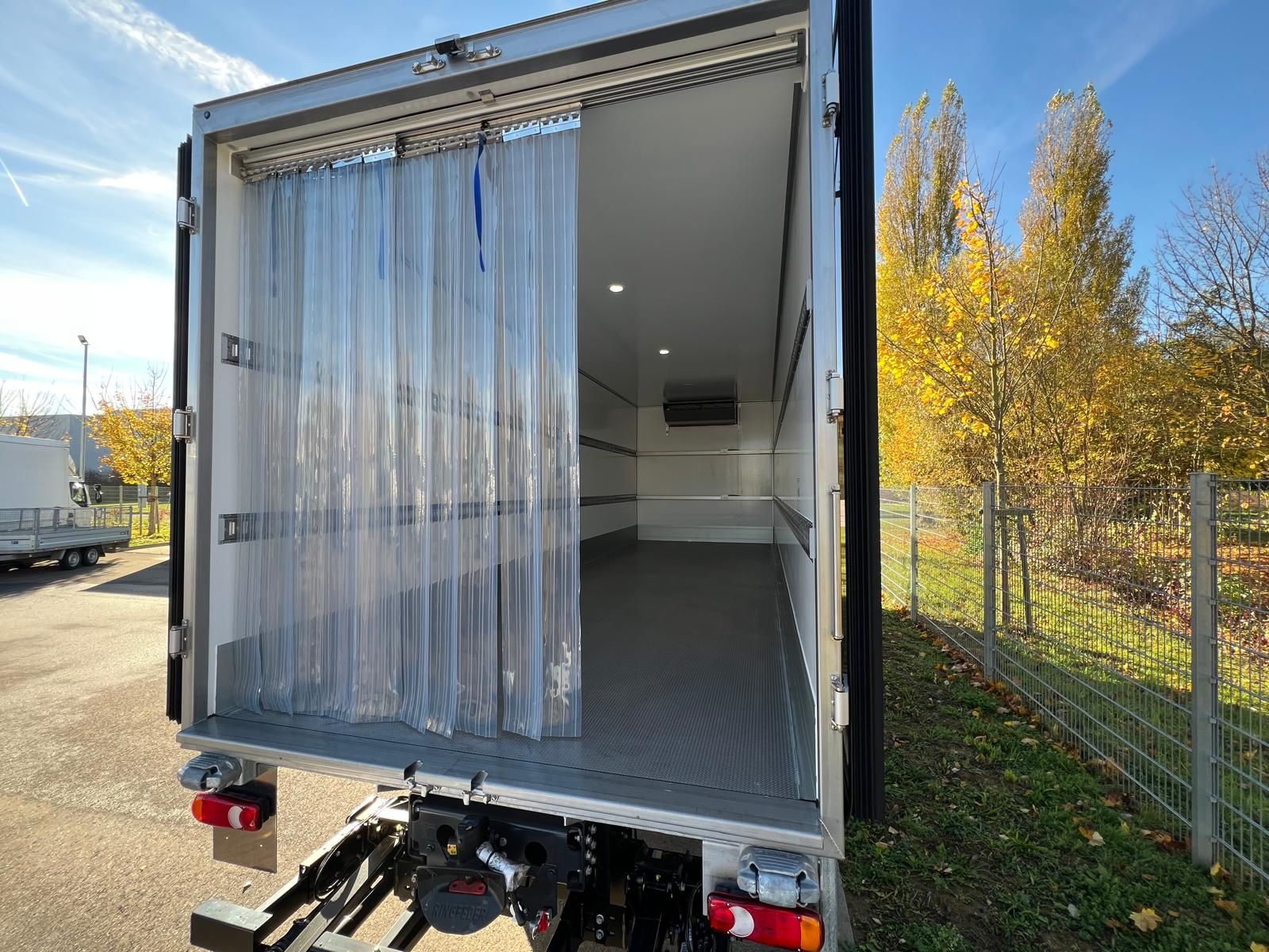 Fahrzeugabbildung DAF FA XB 310 18t Kress Kühlaufbau