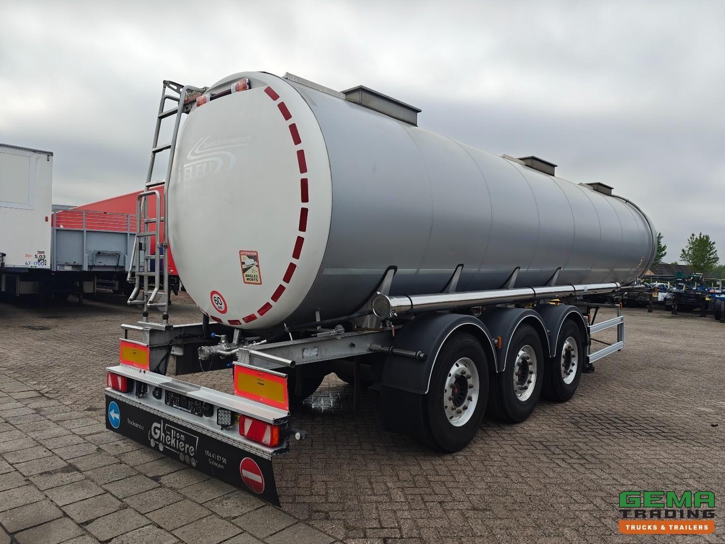 Magyar SR A1 SD4A0N 28.000 l - Isolierter Chemie-/ Land
