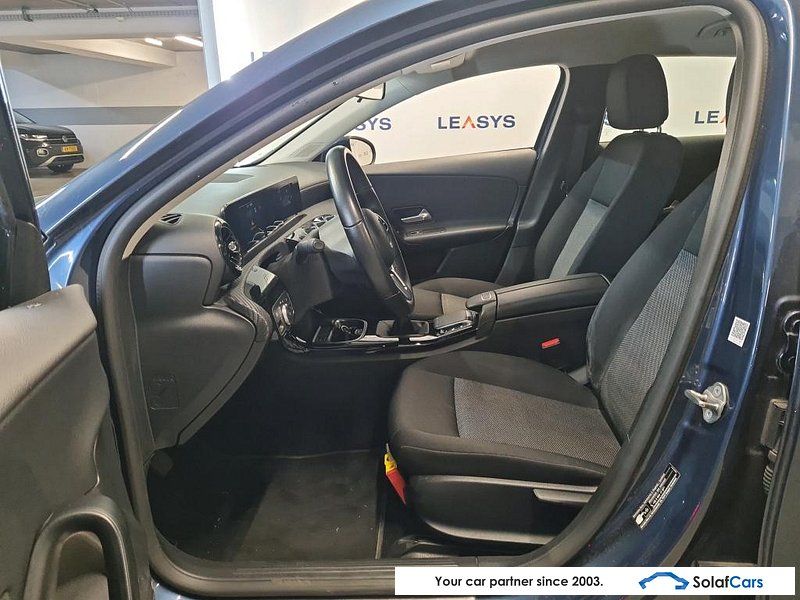 Mercedes-Benz A 180 KeylessGo Camera Klima PDC ... imagem 3