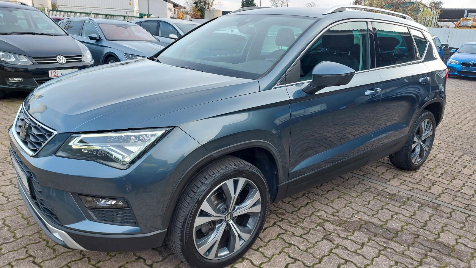 Seat Ateca Style Navi Alcantara Kamera ACC LED