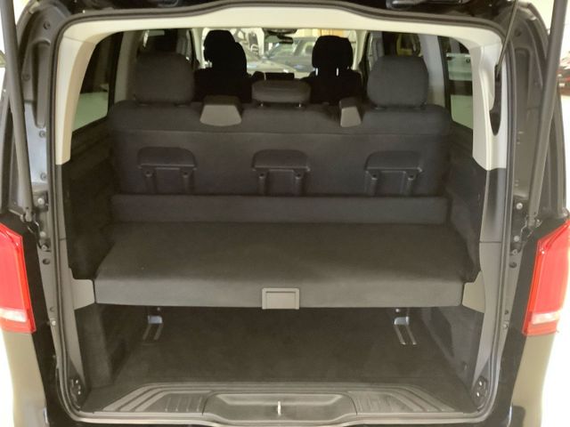 V 300 D 174 KW 9-GTronic lang 7-Sitzer, LED, Nav