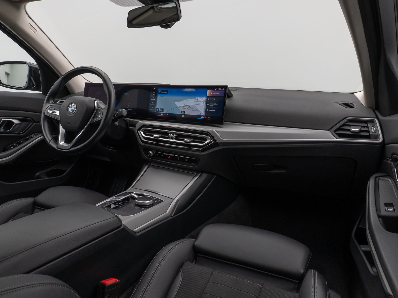 Fahrzeugabbildung BMW 320d Lim. DAB HUD CockPitPro Leder PDC Sport