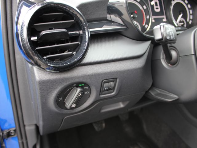 Fabia 1.0  Active LED*PDC*Klima*DAB