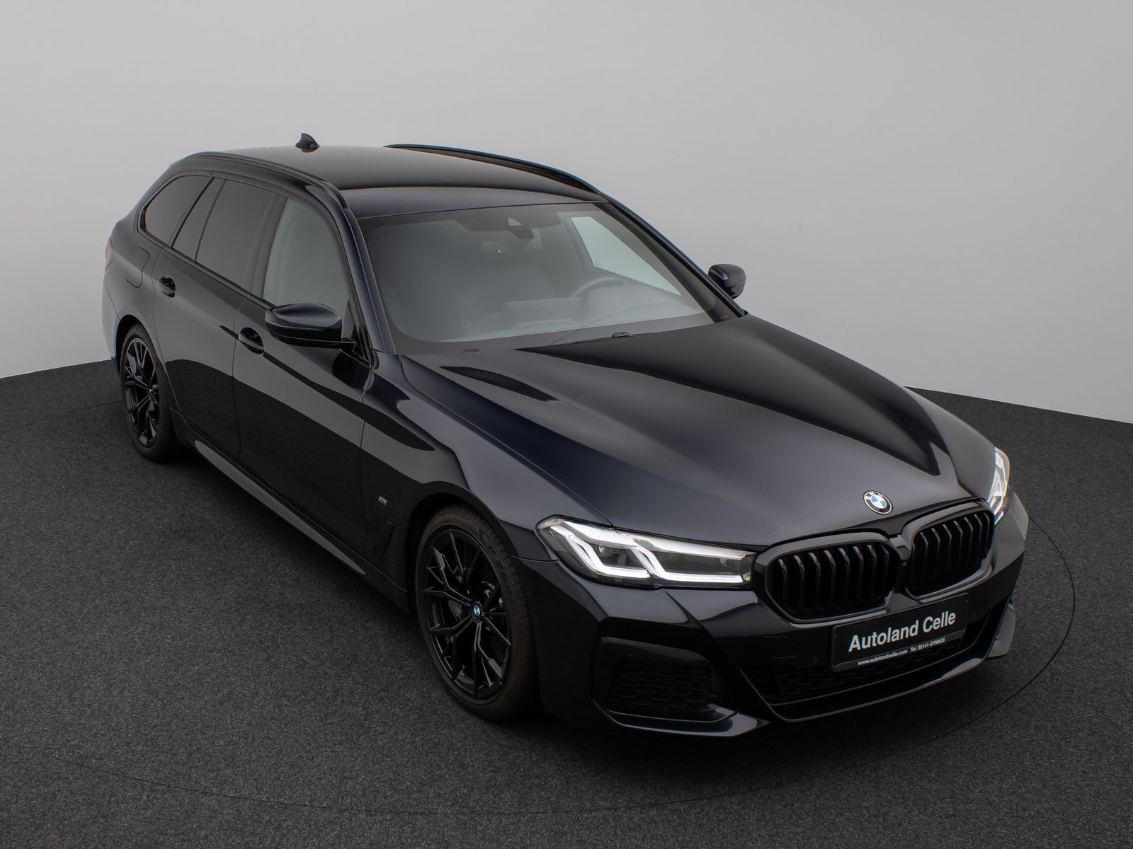Fahrzeugabbildung BMW 530d M Sport 360°DAB H/K Massage Alarm 19Zoll