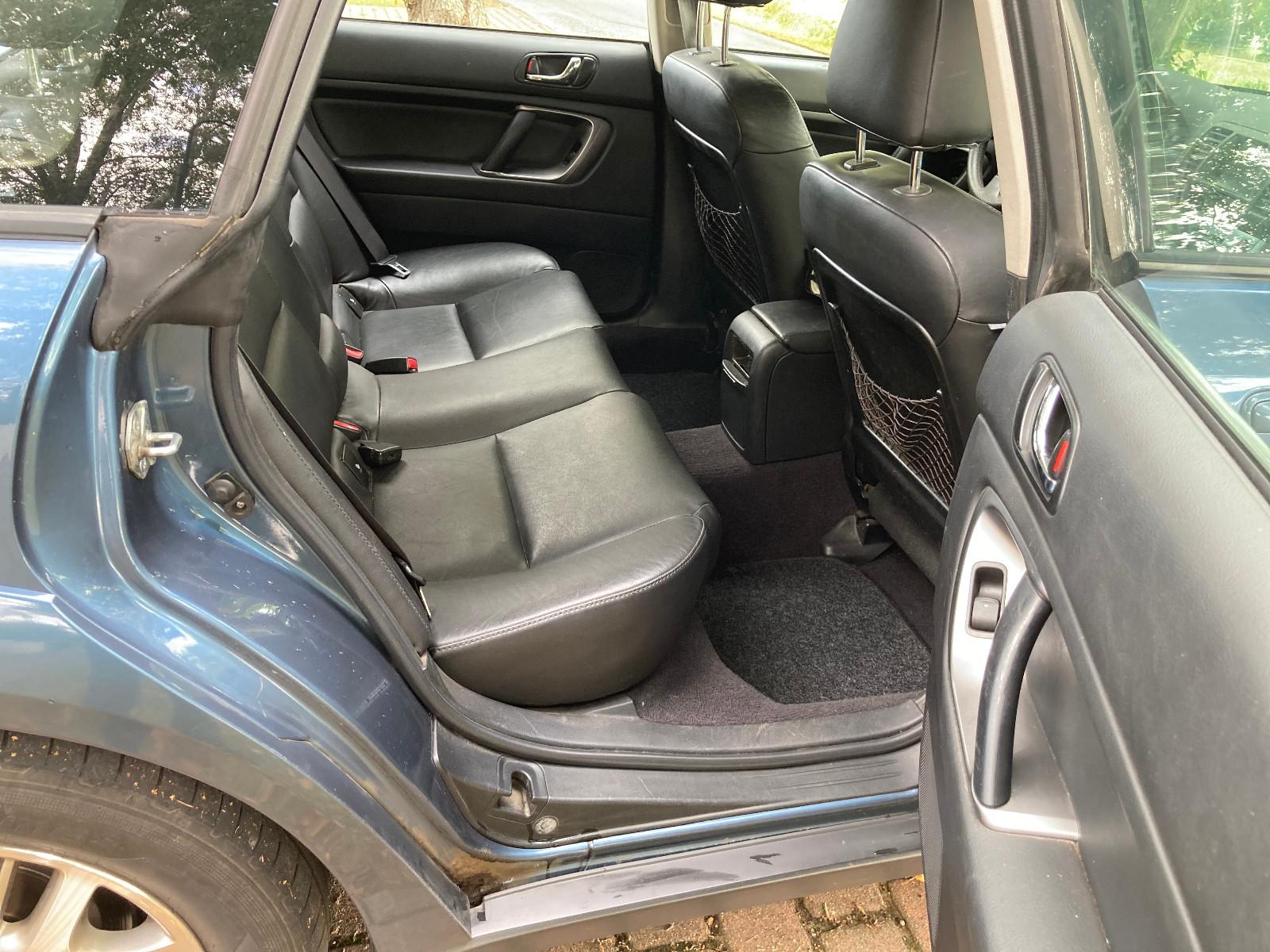 Subaru Outback 2005 — photo 10