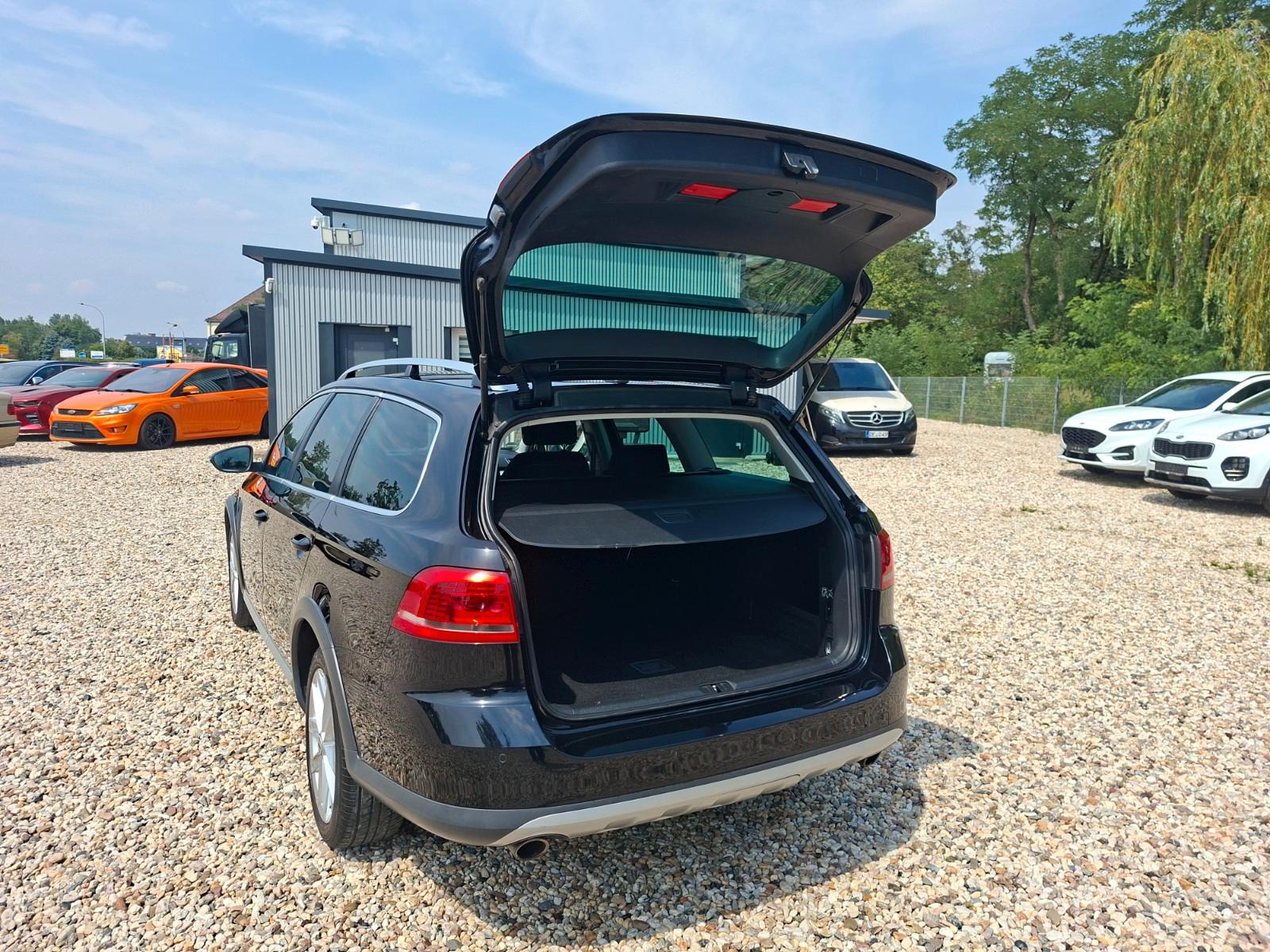 Volkswagen Passat Alltrack 2013 — photo 10