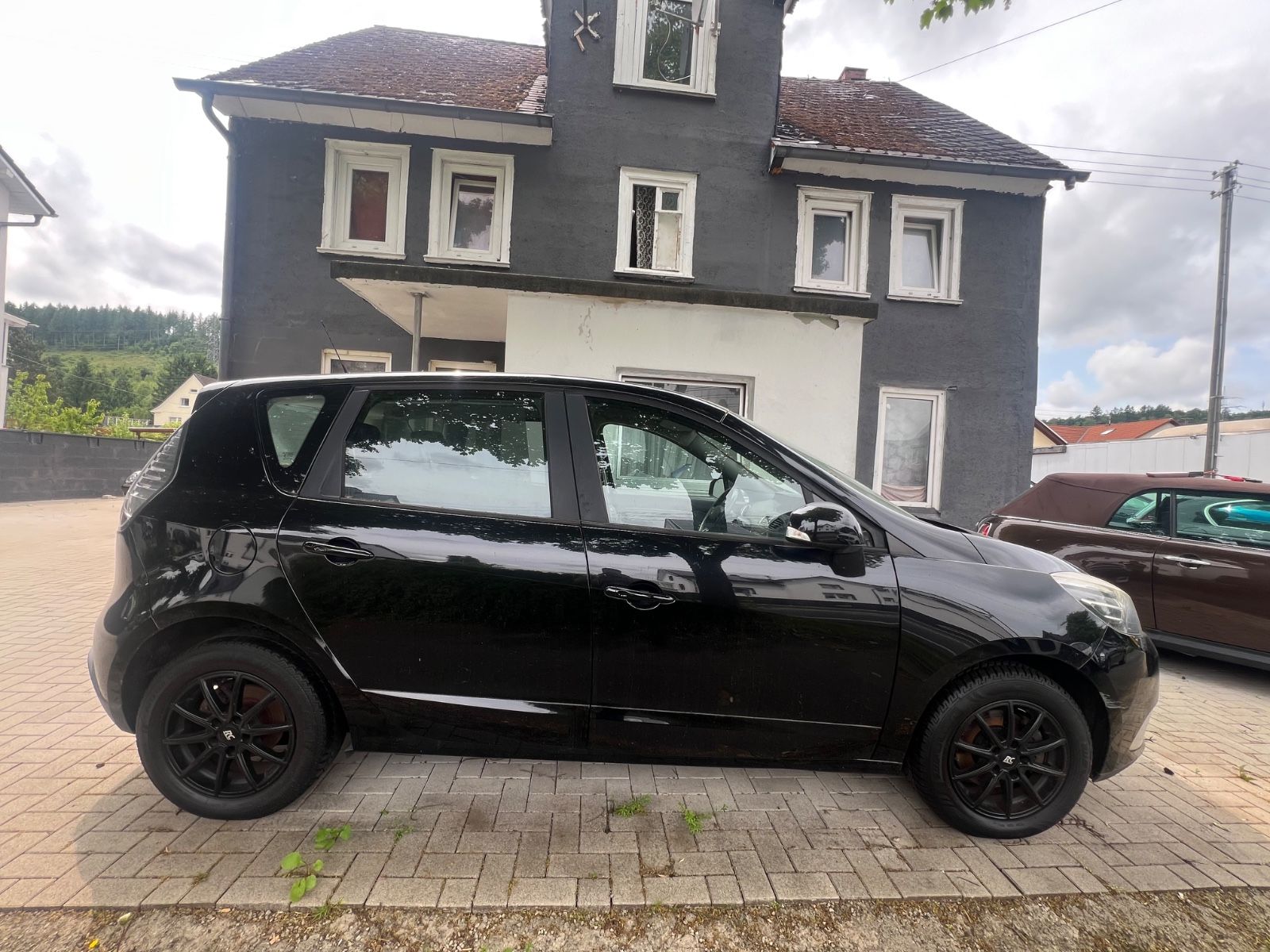 Fahrzeugabbildung Renault Scenic III Paris