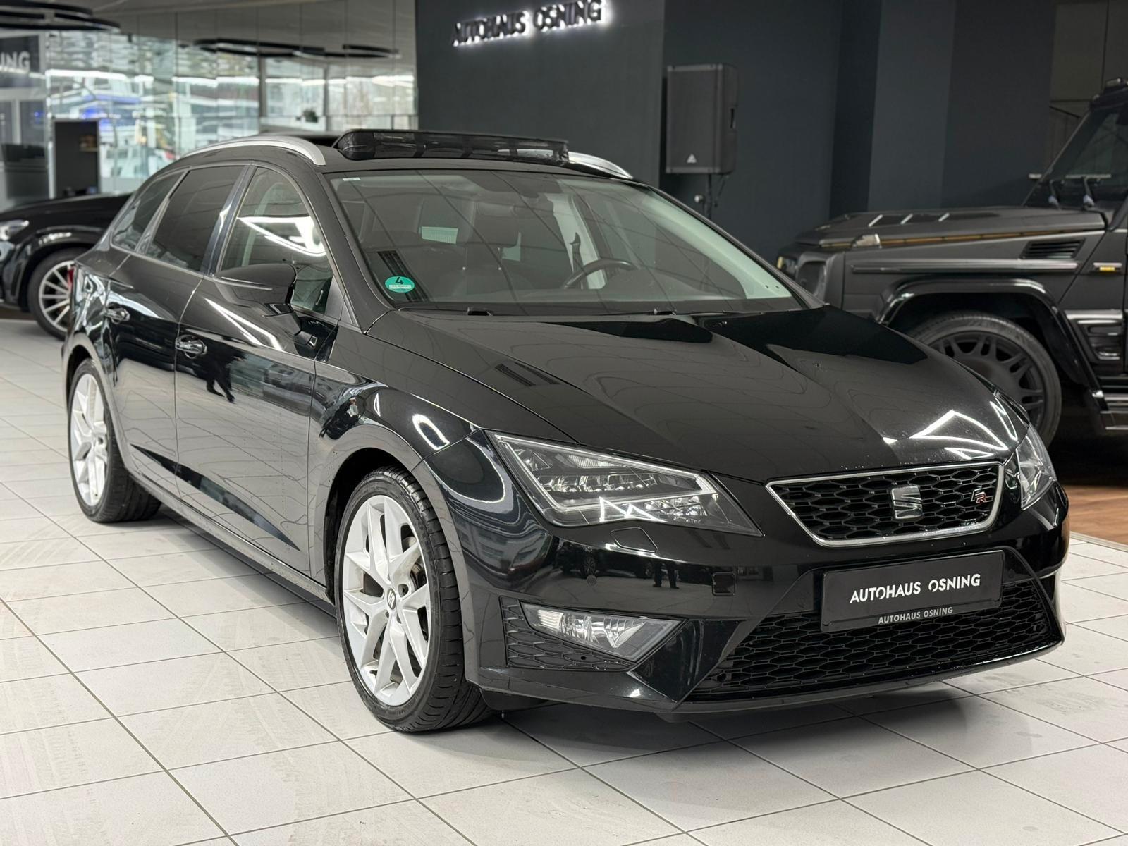 Seat Leon ST FR PANO PDC NAVI CARPLAY SOUND SYSTEM