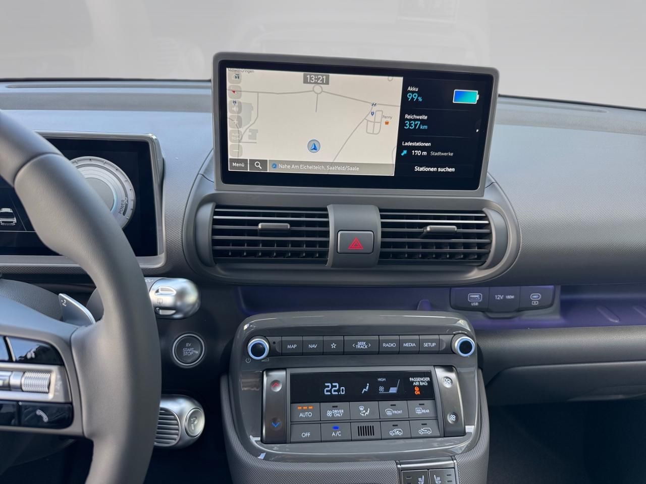 Fahrzeugabbildung Hyundai INSTER LOUNGE SHZ*LHZ*NAVI*CARPLAY*USB*