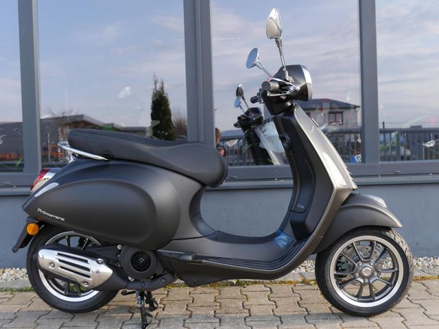 Vespa Primavera 125 S - Schwarz Matt - Einzelstück