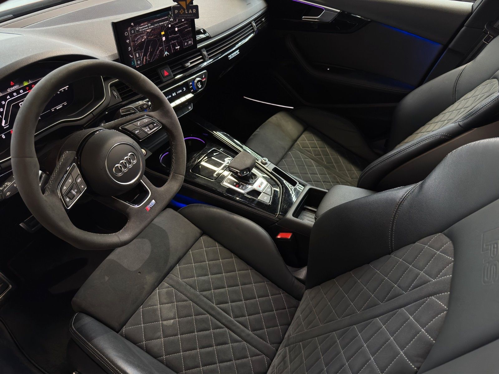 Fahrzeugabbildung Audi RS4 Avant *Pano*280km/h*B&O*HUD*Matrix*Ambiente+