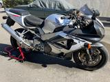 Honda CBR 900 RR - HONDA CBR 900 RR