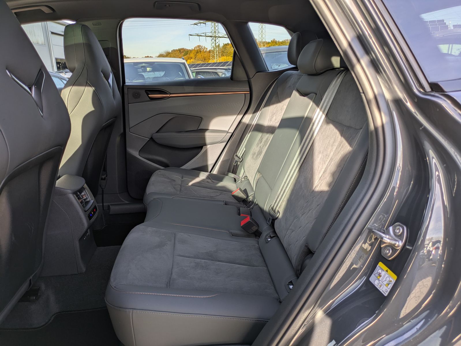 Fahrzeugabbildung CUPRA Terramar 2.0 TSI 4D VZ HUD*MATRIX*PANO*DCC*20"