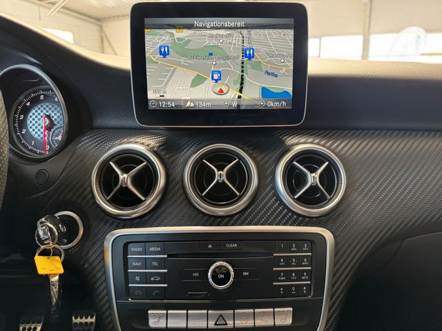 MERCEDES-BENZ A 180 — Foto 18