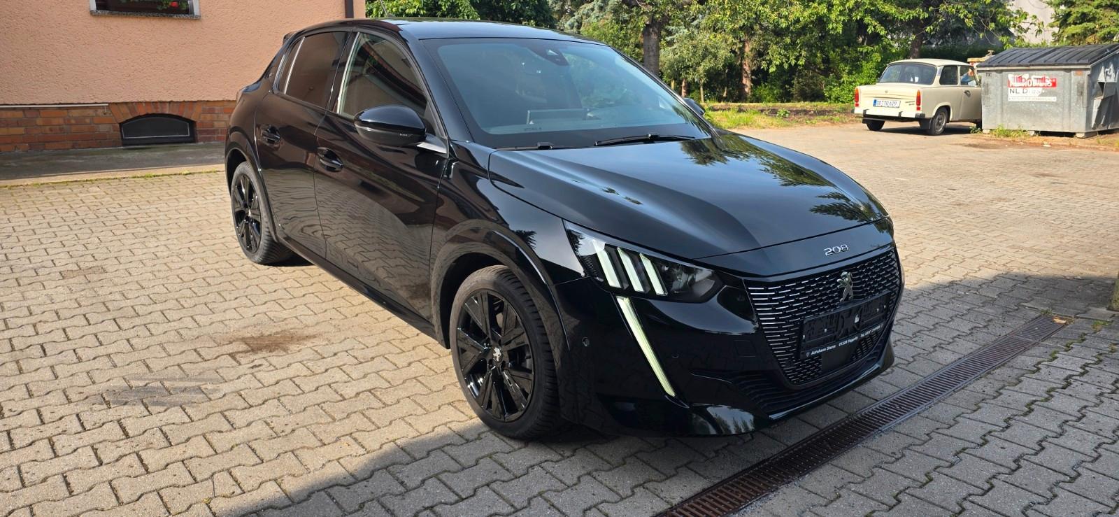 Peugeot 208 GT ACC*SAM*SH*KAMERA*LED*NAVI*