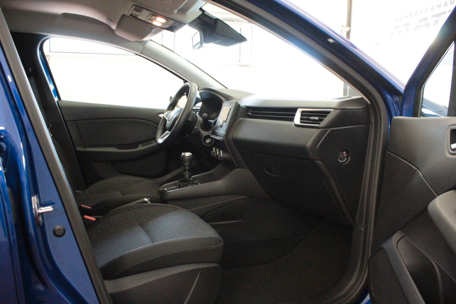 Fahrzeugabbildung Renault Clio TCe 90 Evolution *Style*&*Safety-Paket*