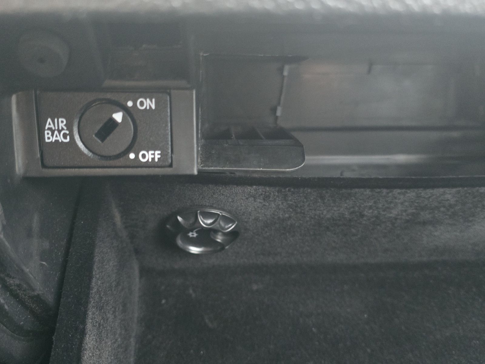 Fahrzeugabbildung Volkswagen Golf VI Variant Trendline INSPEKTION TÜV NEU