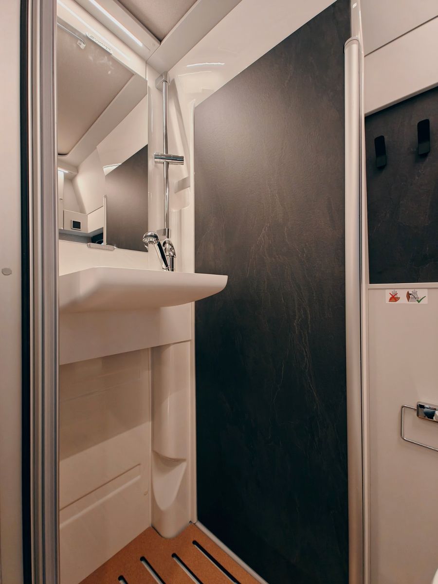 Fahrzeugabbildung HYMER / ERIBA / HYMERCAR GRAND CANYON S 4x4 MB 700 - NEU! MODELL 2026