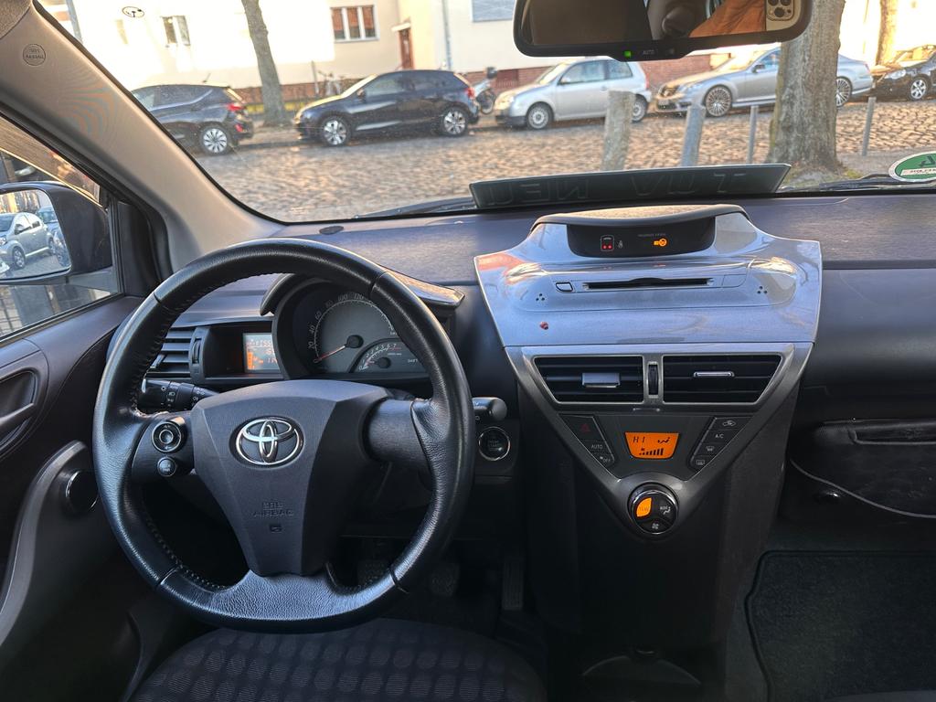 Toyota IQ