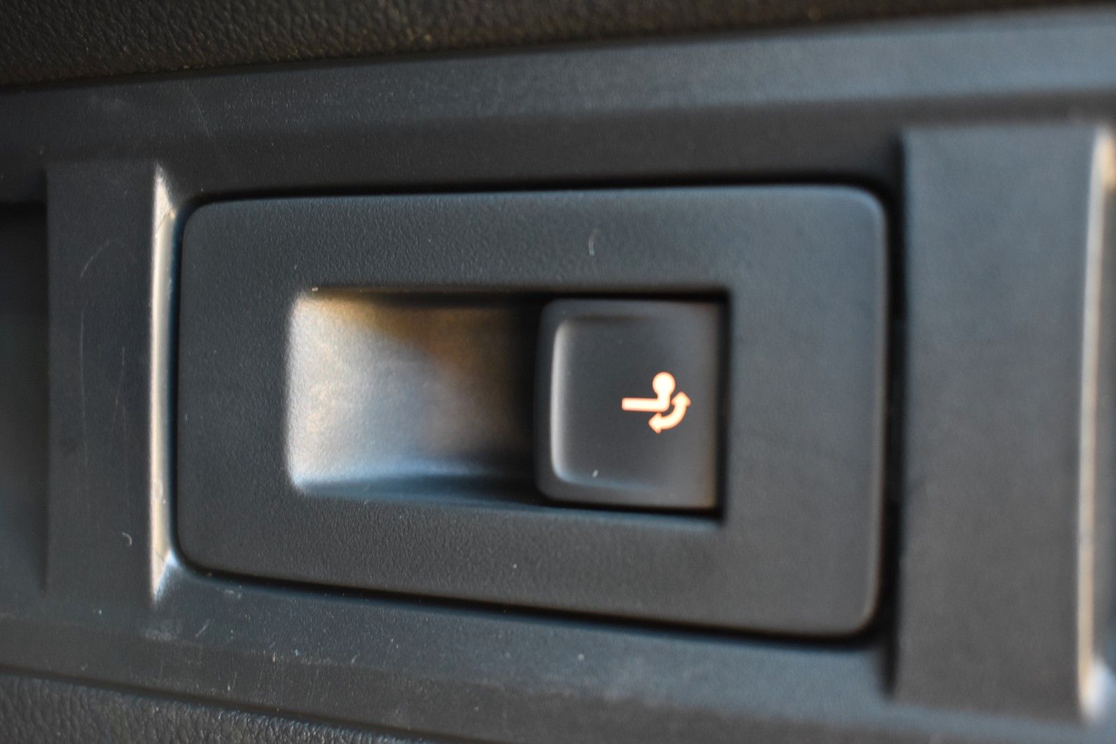 Fahrzeugabbildung SKODA Octavia Combi Scout 4x4/KEYLESS/HUD/AHK/LED