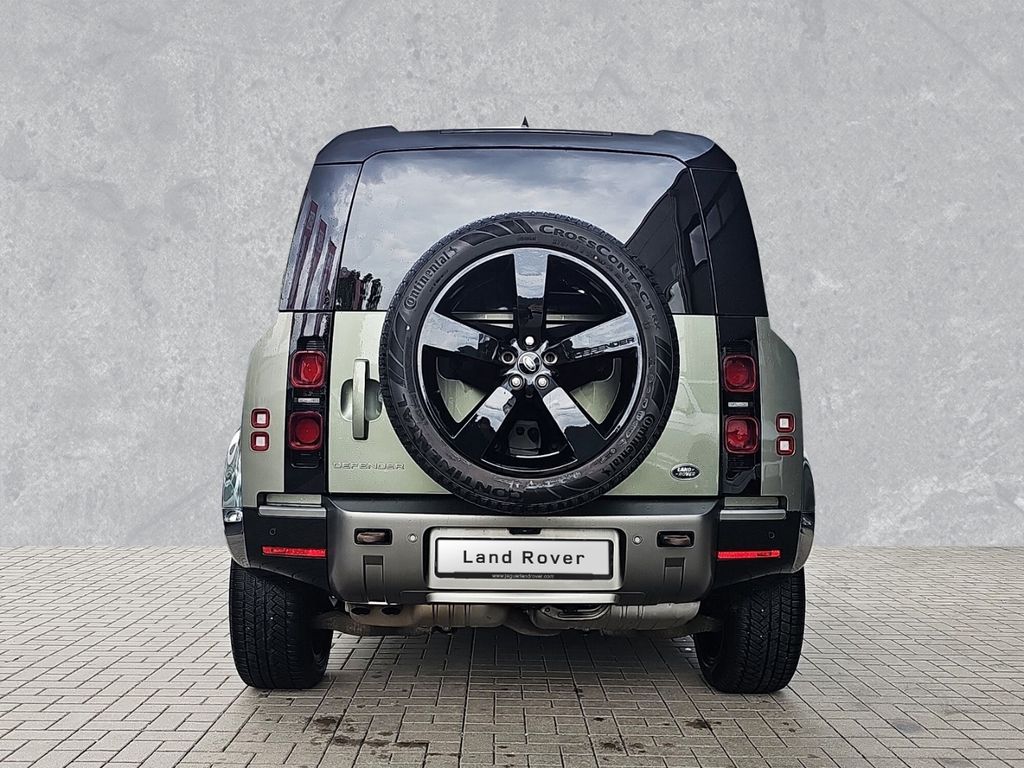 Land Rover Defender 110 D300 X-Dynamic SE