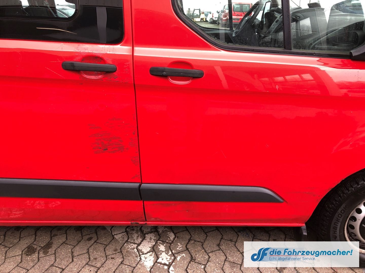 Fahrzeugabbildung Ford Transit Custom Kombi 300 L1 2.2 TDCi *2271 Expor