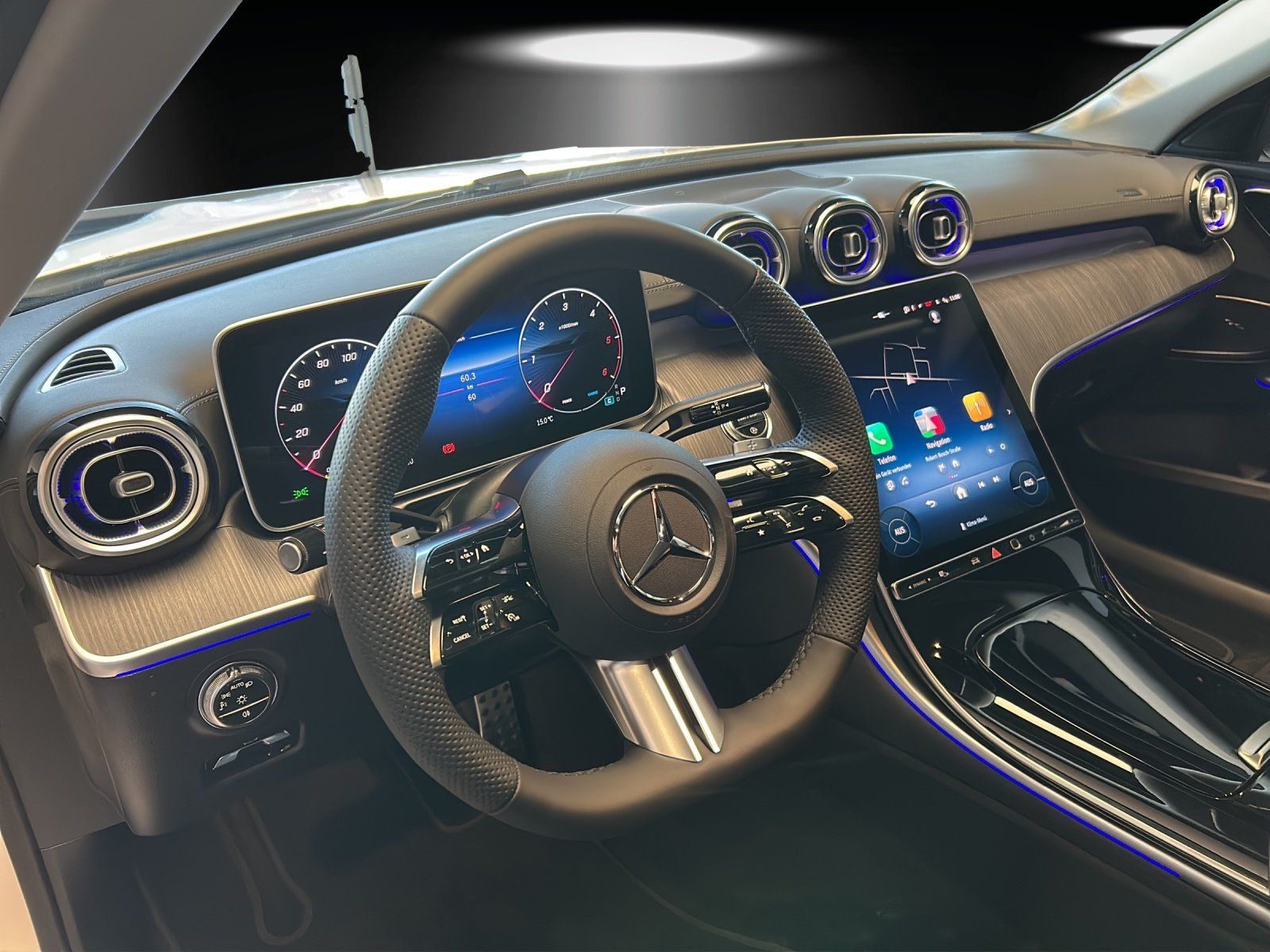 Fahrzeugabbildung Mercedes-Benz C 220 d 4M T AMG 360° AHK DigLight Keyless