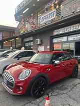 MINI Mini 1.5 Cooper D 5 porte - rote MINI Cooper D