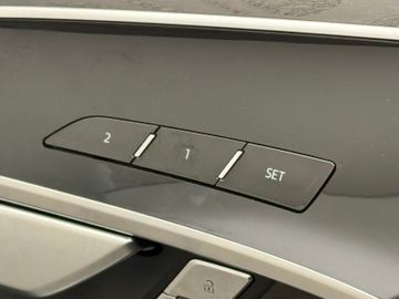 Audi A8 - 5