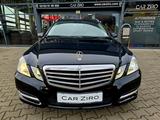Mercedes-Benz E 220 CDI - Mercedes-Benz E 220 mit Benzin-Antrieb