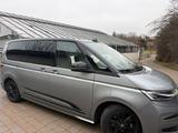 Volkswagen T7 Multivan 1,4 eHybrid Sondermodell Edition - silberne Volkswagen T7 Multivan