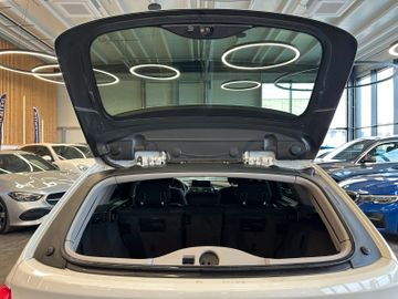 BMW 330 Touring *Sport Line*Navi*Bi Xenon*